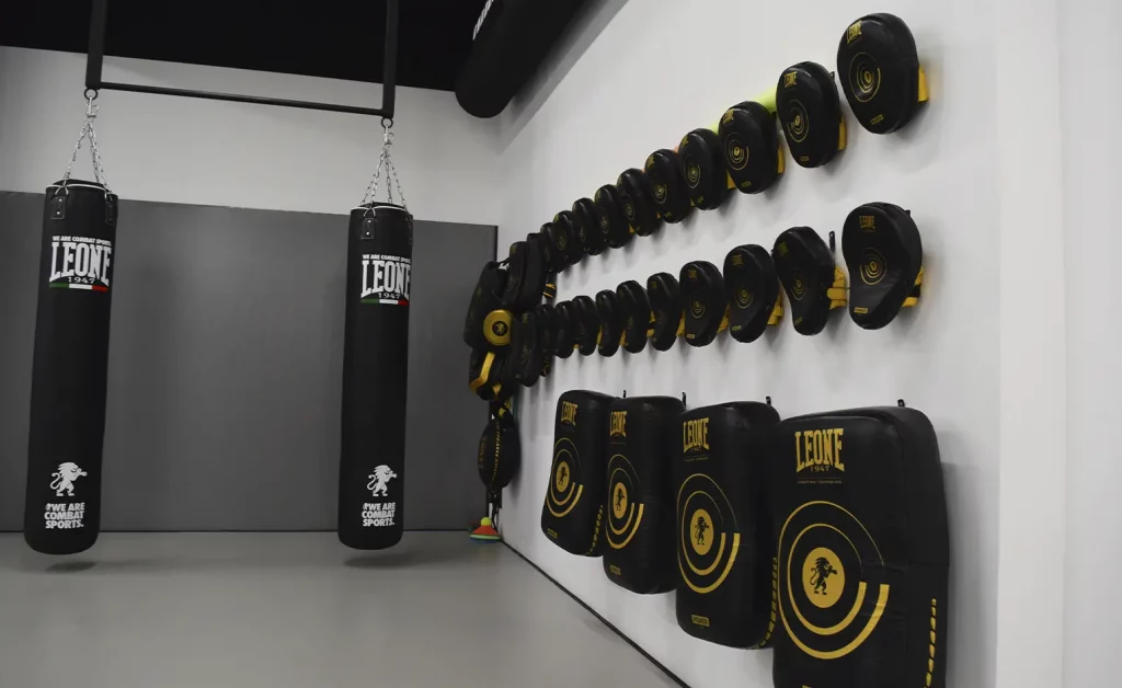 Kick boxing barcelona, gimnasio kick boxing barcelona, gimnasios kick boxing barcelona, kick boxing barcelona gimnasios, kick boxing en barcelona, clases de kick boxing barcelona, kick boxing barcelona mujeres, muay thai Barcelona, muay thai thailand barcelona, gimnasio muay thai barcelona, muay thai barcelona gimnasios, muay thai en barcelona, entrenador personal muay thai barcelona, muay thai gym barcelona, clases muay thai barcelona, muay thai barcelona gracia, combate muay thai barcelona, clases de muay thai barcelona, muay thai barcelona precios, gimnasios de muay thai en barcelona, gimnasio barcelona, gimnasio barato barcelona, freebloc barcelona gimnasio de escalada, gimnasios baratos barcelona, gimnasios barcelona baratos, gimnasio barcelona barato, gimnasio baratos barcelona, jiu Jitsu barcelona, barcelona jiu jitsu, jiu jitsu brasileño barcelona, academia jiu jitsu barcelona, gimnasio jiu jitsu barcelona, jiu jitsu japones barcelona, barcelona jiu jitsu academy, jiu jitsu tradicional barcelona, gimnasios de jiu jitsu en barcelona, brazilian jiu jitsu barcelona, jiu jitsu en barcelona, maestro jiu jitsu barcelona, academia barcelona jiu jitsu, krav maga barcelona, Entrenamiento Personal, entrenamiento personal en barcelona, barcelona martial arts academy, clases de defensa personal, defensa personal barcelona, defensa personal en barcelona, defensa personal barcelona, defensa personal femenina, karate barcelona, curso defensa personal, karate en barcelona, defensa personal en barcelona, mma barcelona, gimnasios mma barcelona, gimnasio mma barcelona, mma en barcelona, mma gym barcelona, barcelona mma, gym mma barcelona, clases mma barcelona, mma barcelona precio, barcelona mma gym, clases de mma en barcelona, gimnasio de artes marciales, gimnasios de artes marciales, gimnasios artes marciales barcelona, clases MMA Barcelona, gimnasios mma barcelona, gimnasio mma barcelona, mma en barcelona, barcelona martial arts academy, gimnasio barcelona boxeo, gimnasio boxeo barcelona, boxeo barcelona gimnasio, gimnasios barcelona boxeo, clases de boxeo barcelona, gimnasio boxeo barcelona, club boxeo barcelona, club de boxeo barcelona, Sportcenter Les Corts 235